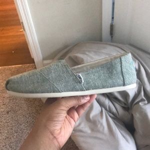 TOMS FOR SALE!!!!!